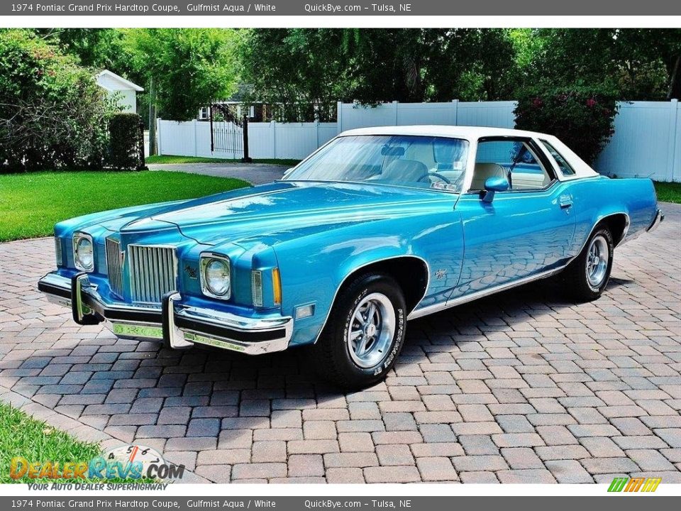 Front 3/4 View of 1974 Pontiac Grand Prix Hardtop Coupe Photo #1