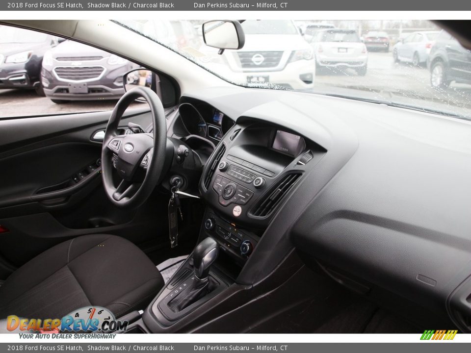 2018 Ford Focus SE Hatch Shadow Black / Charcoal Black Photo #15
