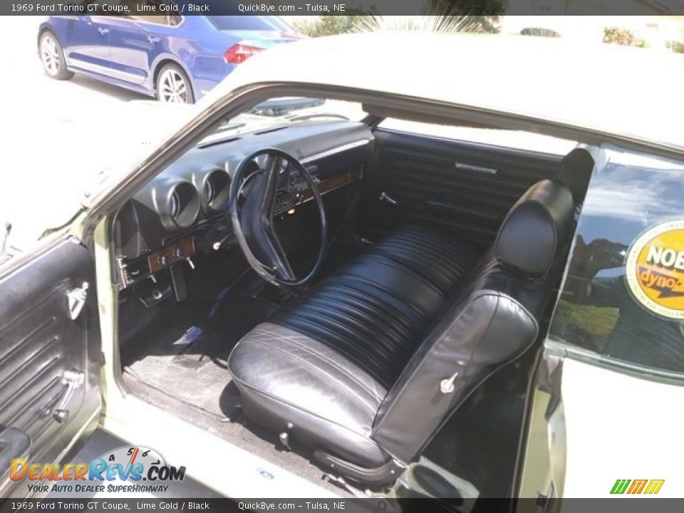 Front Seat of 1969 Ford Torino GT Coupe Photo #2