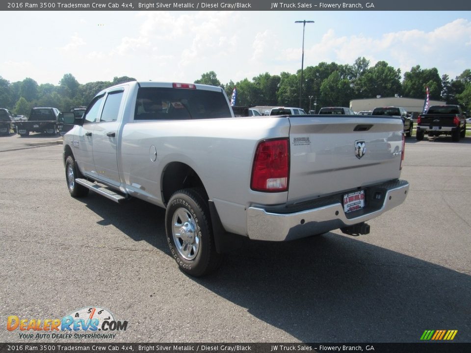 2016 Ram 3500 Tradesman Crew Cab 4x4 Bright Silver Metallic / Diesel Gray/Black Photo #3