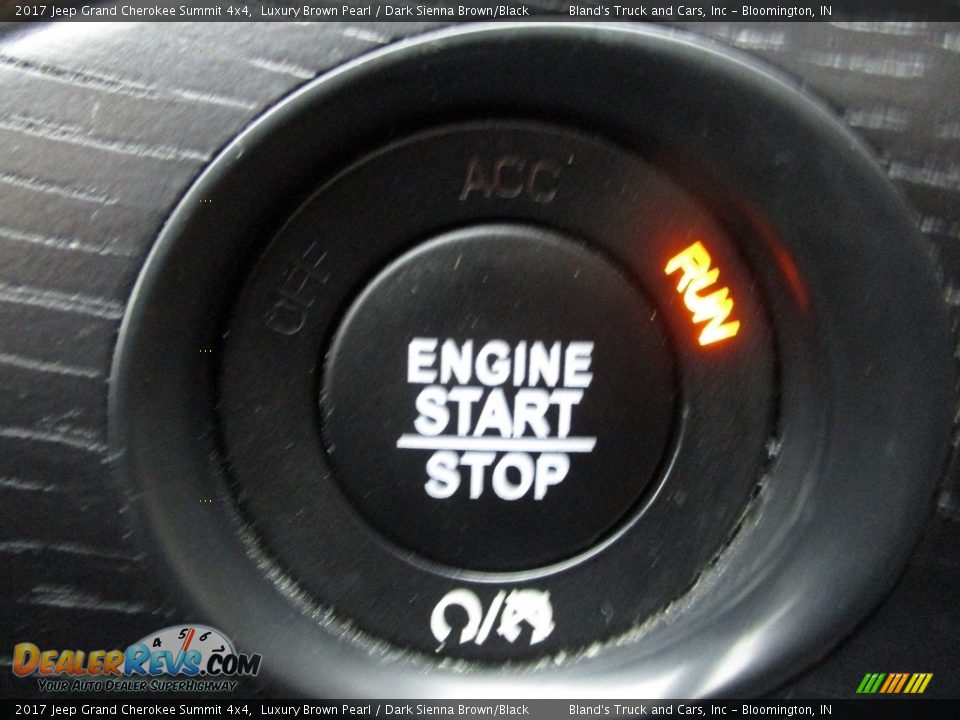 2017 Jeep Grand Cherokee Summit 4x4 Luxury Brown Pearl / Dark Sienna Brown/Black Photo #22