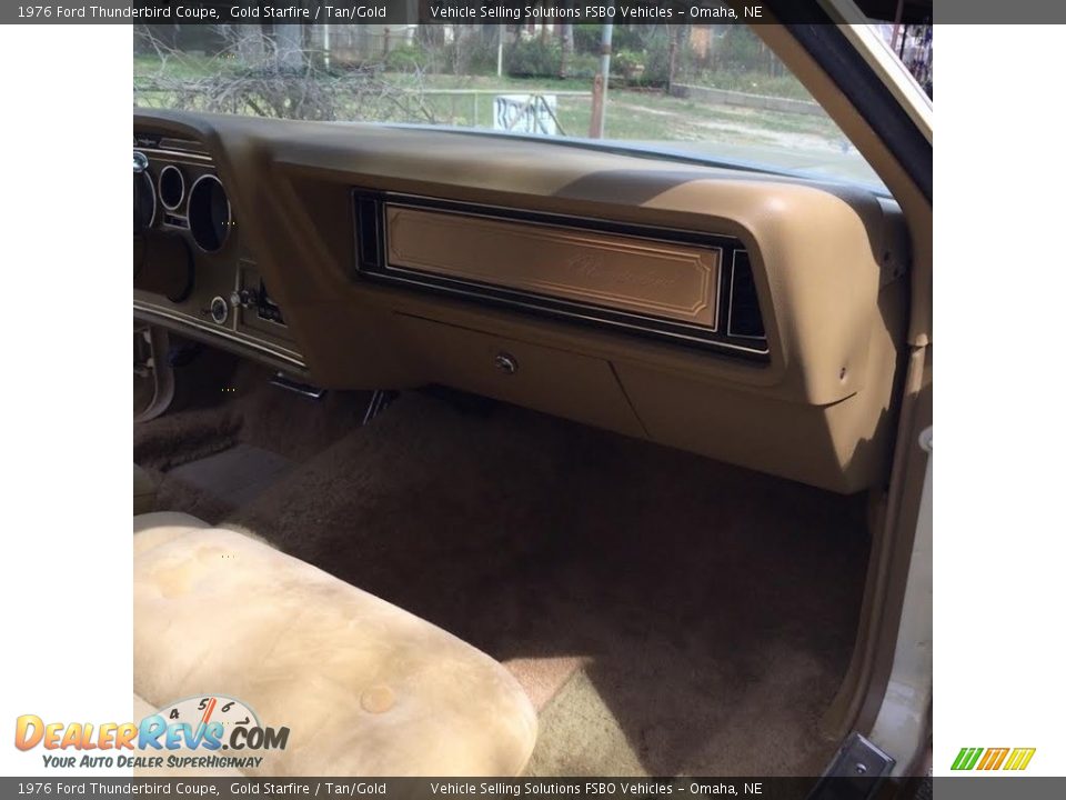 Dashboard of 1976 Ford Thunderbird Coupe Photo #14