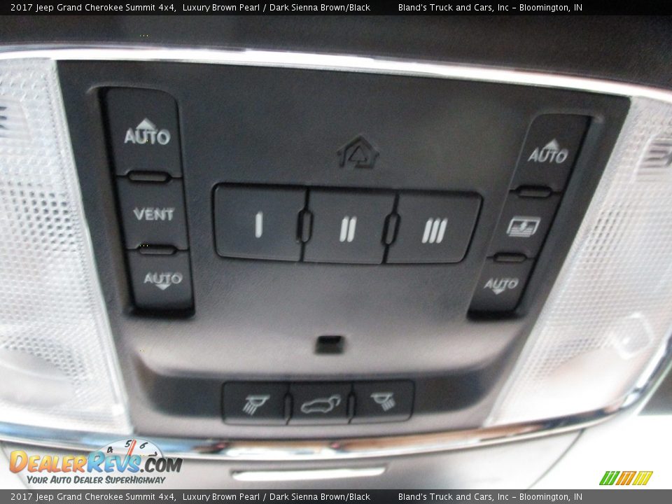 2017 Jeep Grand Cherokee Summit 4x4 Luxury Brown Pearl / Dark Sienna Brown/Black Photo #30