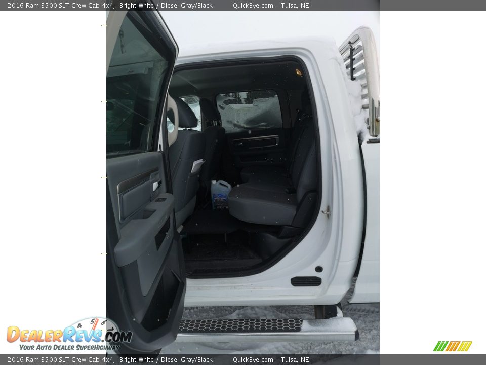 2016 Ram 3500 SLT Crew Cab 4x4 Bright White / Diesel Gray/Black Photo #11