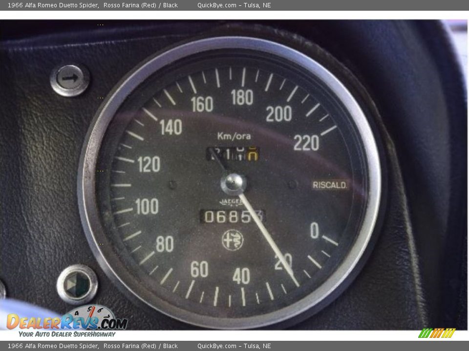 1966 Alfa Romeo Duetto Spider Gauges Photo #16