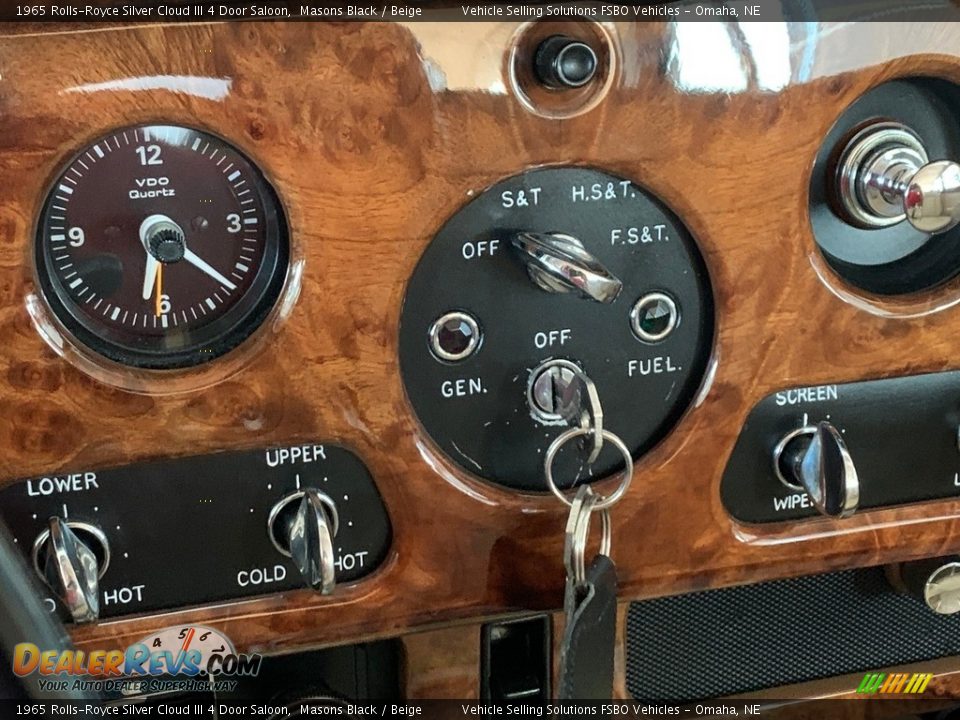 Controls of 1965 Rolls-Royce Silver Cloud III 4 Door Saloon Photo #3