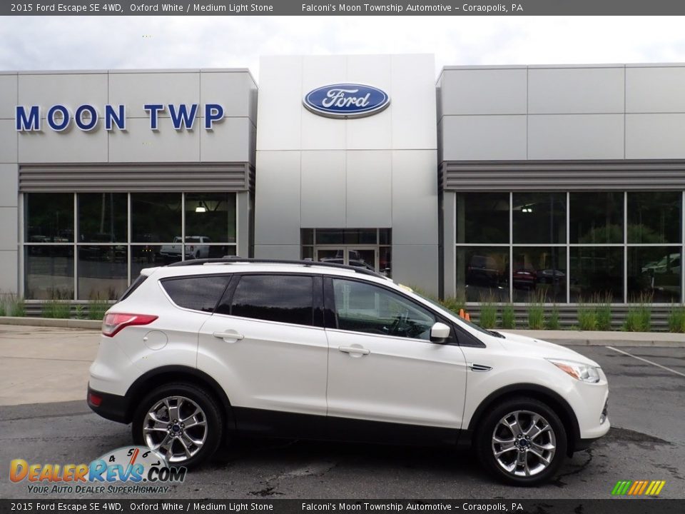 2015 Ford Escape SE 4WD Oxford White / Medium Light Stone Photo #1