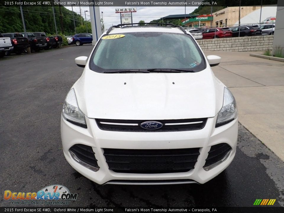 2015 Ford Escape SE 4WD Oxford White / Medium Light Stone Photo #8