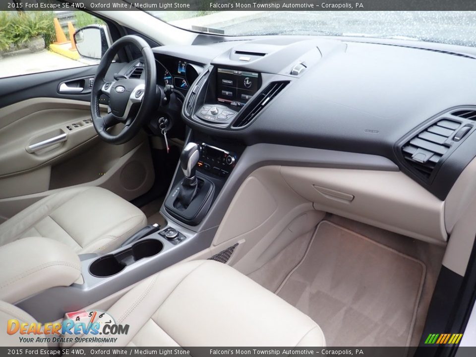 2015 Ford Escape SE 4WD Oxford White / Medium Light Stone Photo #12