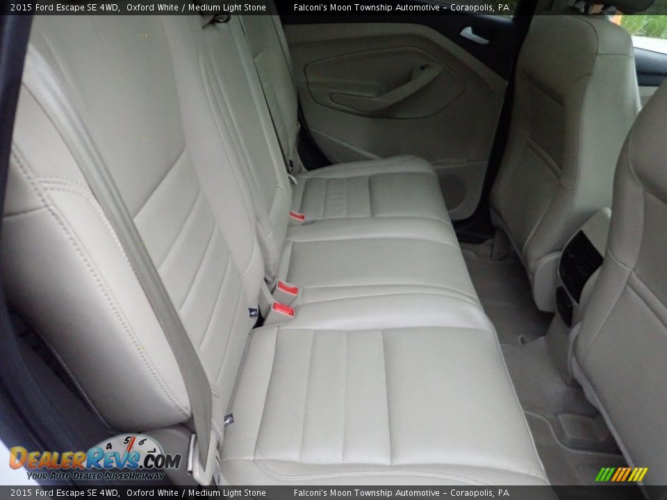 2015 Ford Escape SE 4WD Oxford White / Medium Light Stone Photo #14