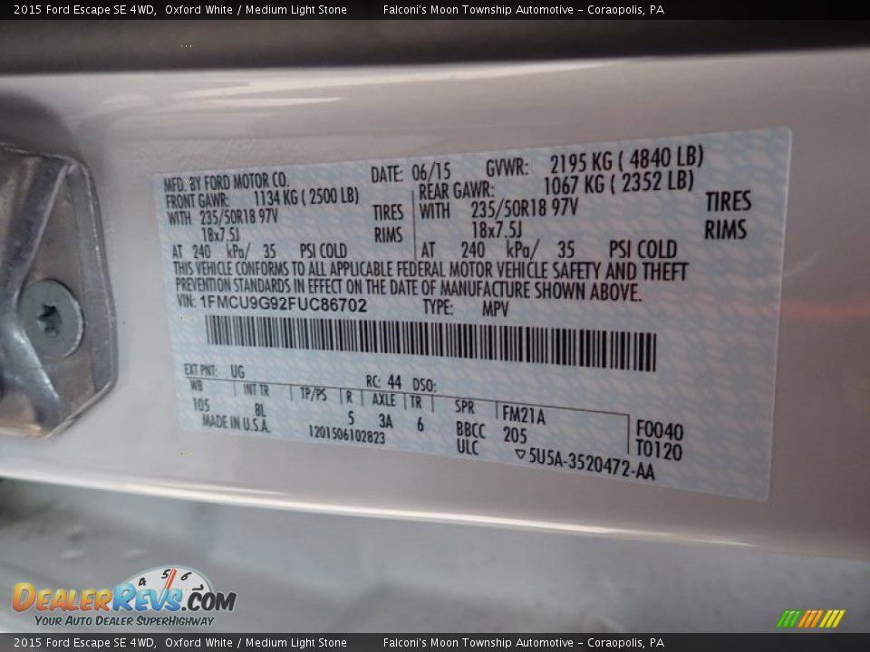 2015 Ford Escape SE 4WD Oxford White / Medium Light Stone Photo #23