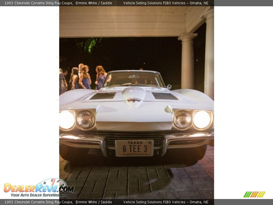 1963 Chevrolet Corvette Sting Ray Coupe Ermine White / Saddle Photo #14
