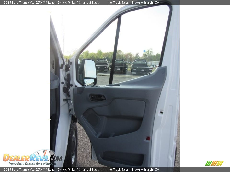 2015 Ford Transit Van 250 MR Long Oxford White / Charcoal Black Photo #15