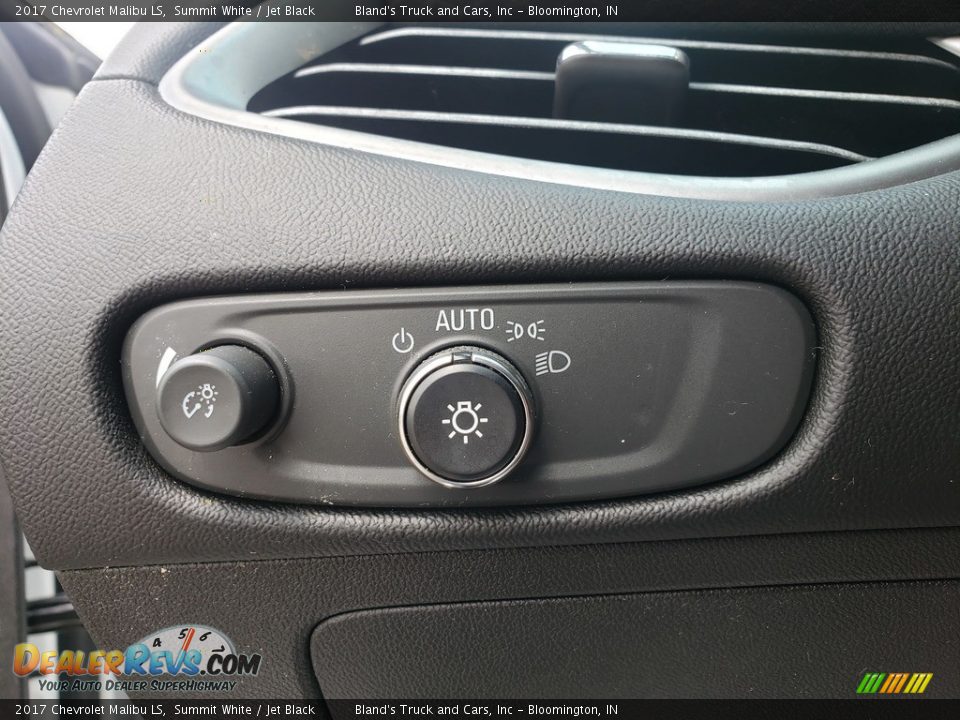 2017 Chevrolet Malibu LS Summit White / Jet Black Photo #8