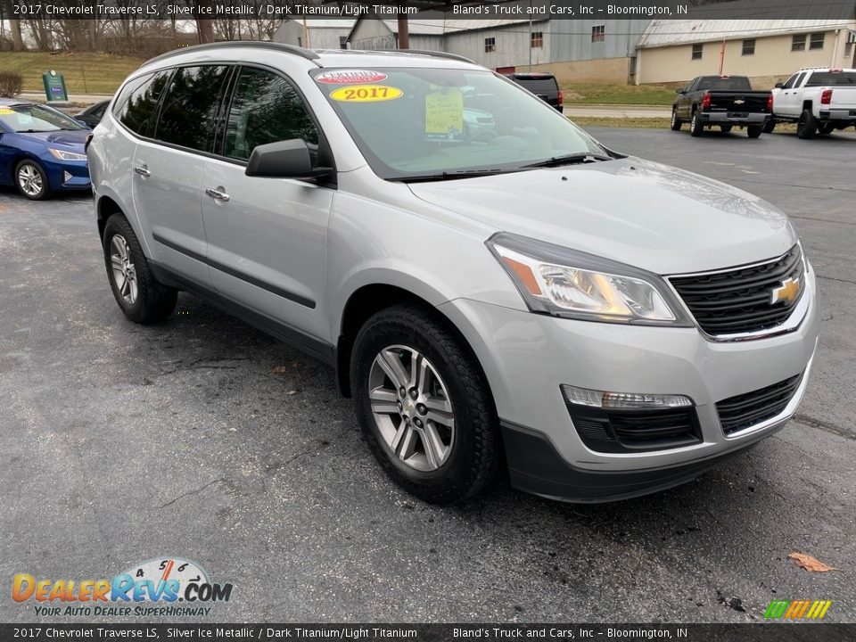 2017 Chevrolet Traverse LS Silver Ice Metallic / Dark Titanium/Light Titanium Photo #3
