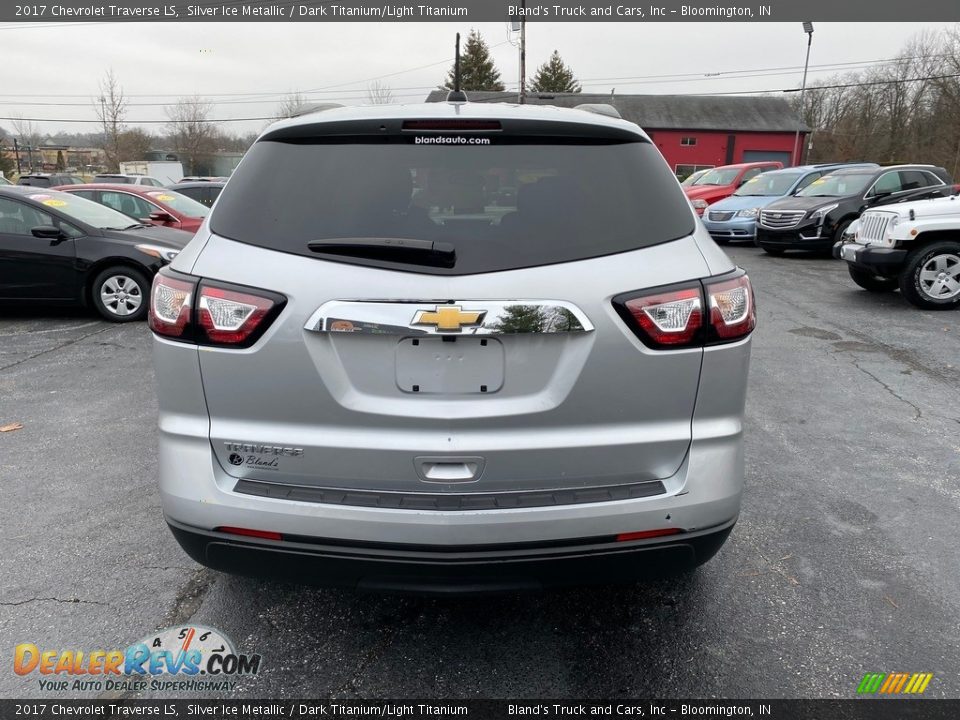 2017 Chevrolet Traverse LS Silver Ice Metallic / Dark Titanium/Light Titanium Photo #6