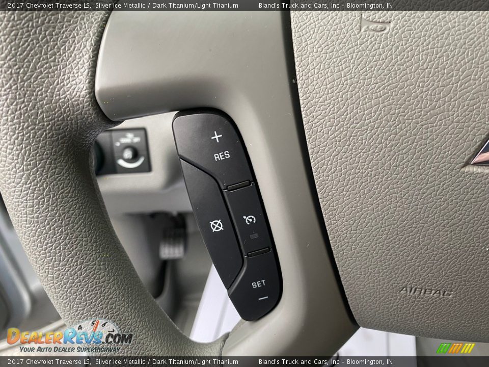 2017 Chevrolet Traverse LS Silver Ice Metallic / Dark Titanium/Light Titanium Photo #13
