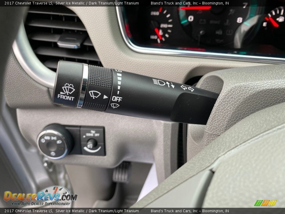 2017 Chevrolet Traverse LS Silver Ice Metallic / Dark Titanium/Light Titanium Photo #15