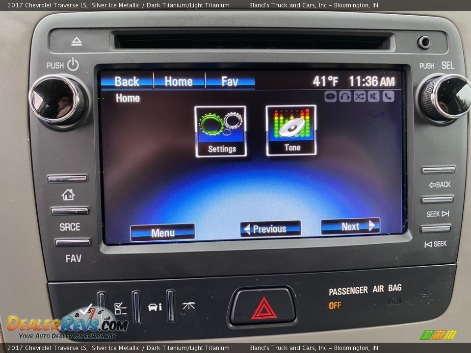 2017 Chevrolet Traverse LS Silver Ice Metallic / Dark Titanium/Light Titanium Photo #20