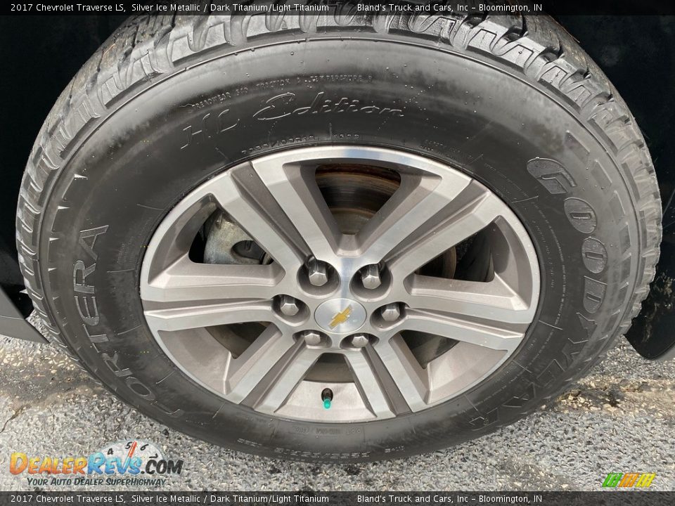 2017 Chevrolet Traverse LS Silver Ice Metallic / Dark Titanium/Light Titanium Photo #33