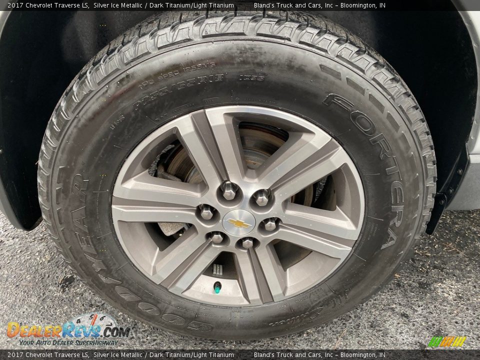 2017 Chevrolet Traverse LS Silver Ice Metallic / Dark Titanium/Light Titanium Photo #35