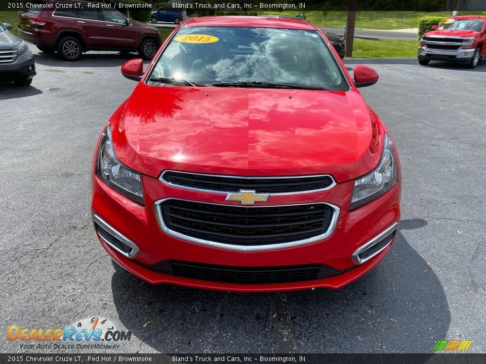 2015 Chevrolet Cruze LT Red Hot / Brownstone Photo #3