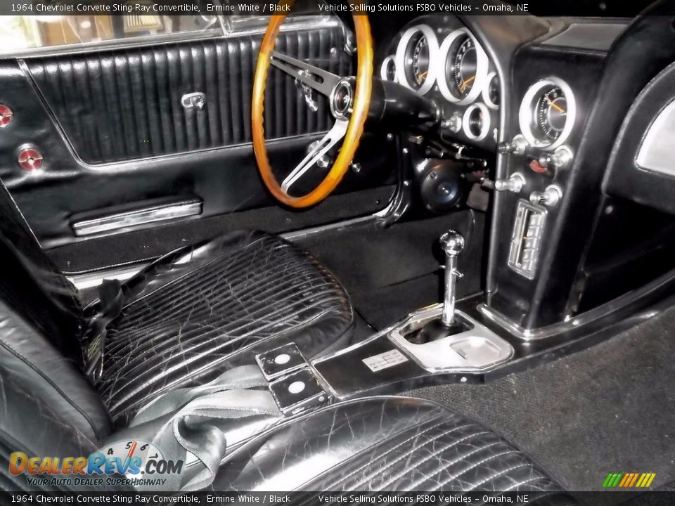 Front Seat of 1964 Chevrolet Corvette Sting Ray Convertible Photo #23