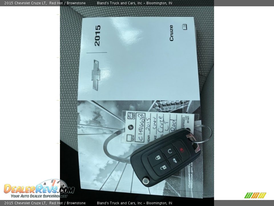 2015 Chevrolet Cruze LT Red Hot / Brownstone Photo #32