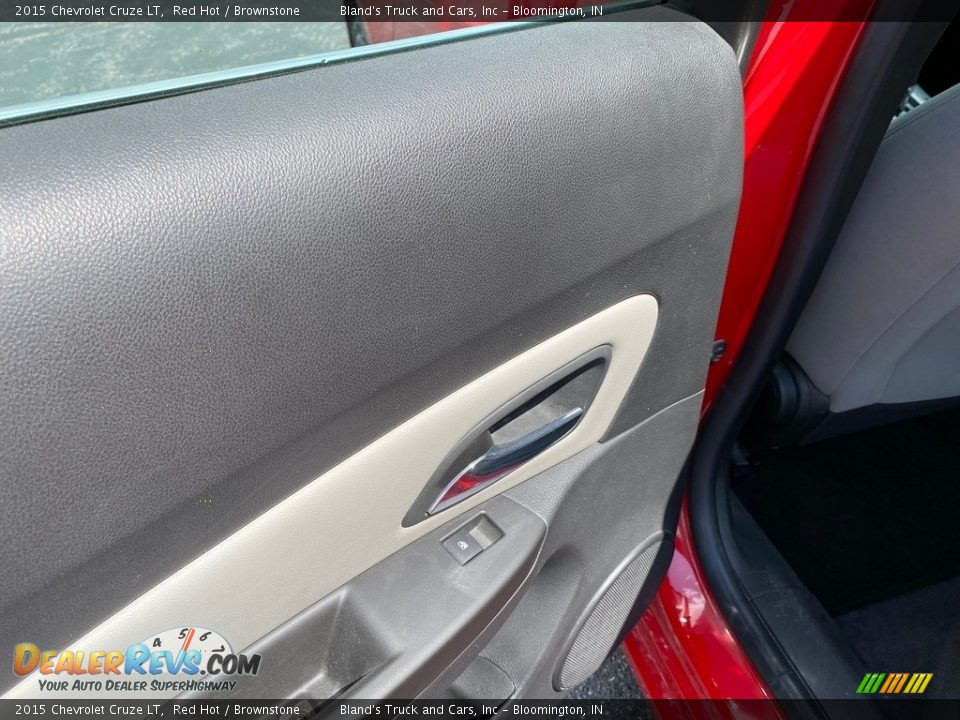 2015 Chevrolet Cruze LT Red Hot / Brownstone Photo #34