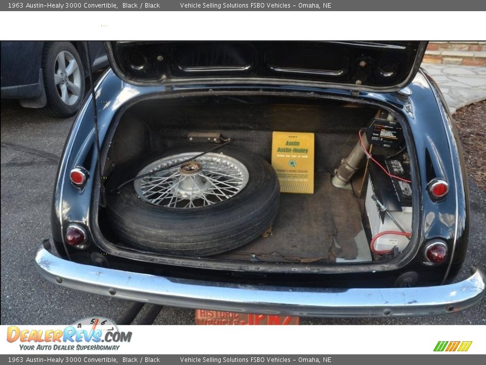 1963 Austin-Healy 3000 Convertible Trunk Photo #11