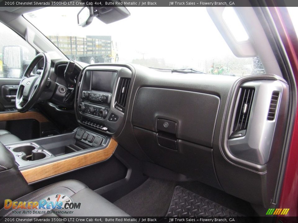 Dashboard of 2016 Chevrolet Silverado 3500HD LTZ Crew Cab 4x4 Photo #13