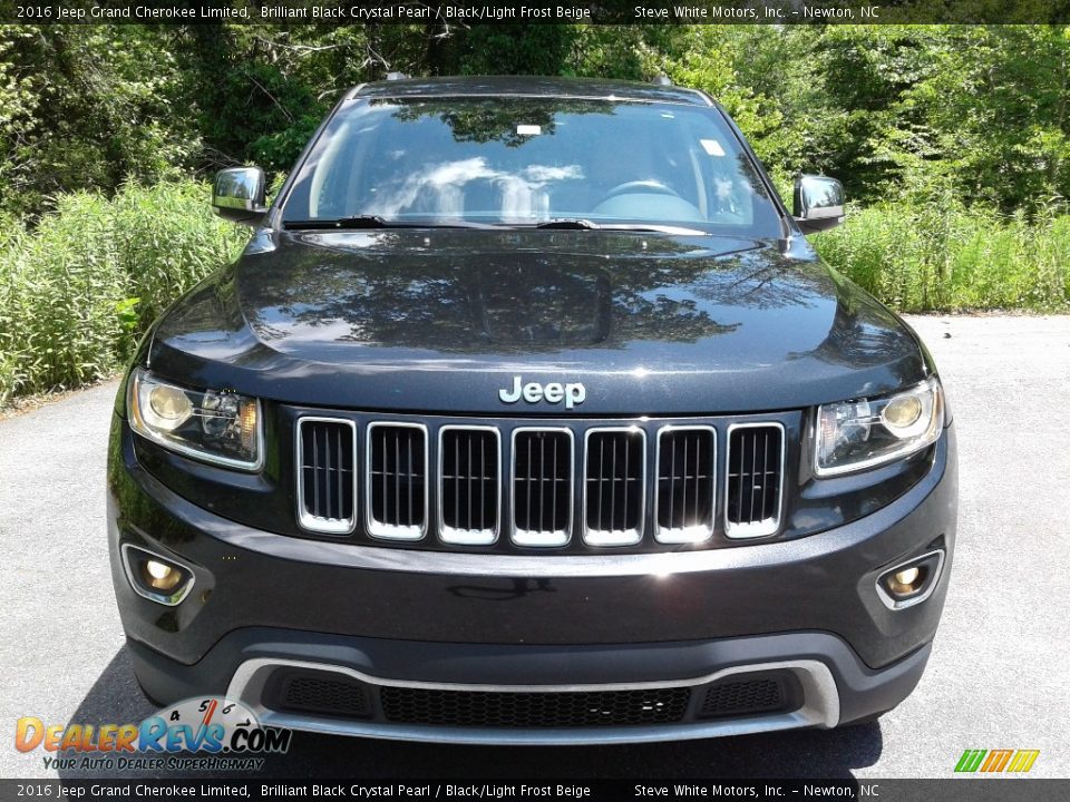 2016 Jeep Grand Cherokee Limited Brilliant Black Crystal Pearl / Black/Light Frost Beige Photo #3