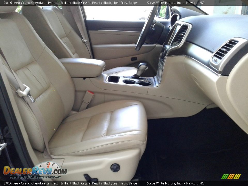 2016 Jeep Grand Cherokee Limited Brilliant Black Crystal Pearl / Black/Light Frost Beige Photo #18