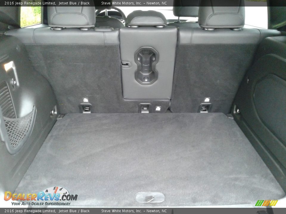 2016 Jeep Renegade Limited Trunk Photo #14