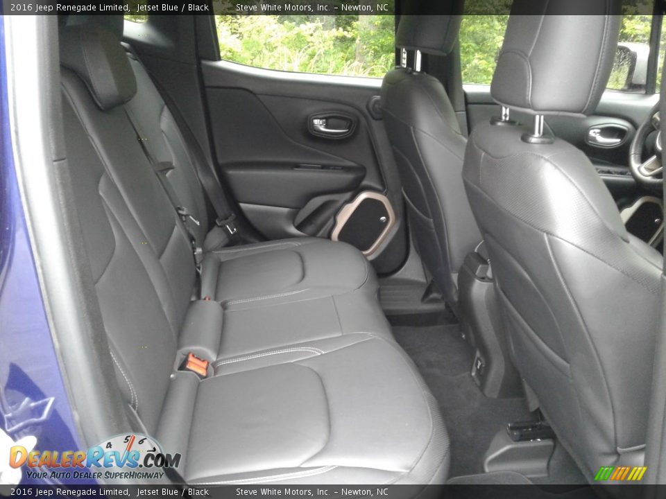 Rear Seat of 2016 Jeep Renegade Limited Photo #15