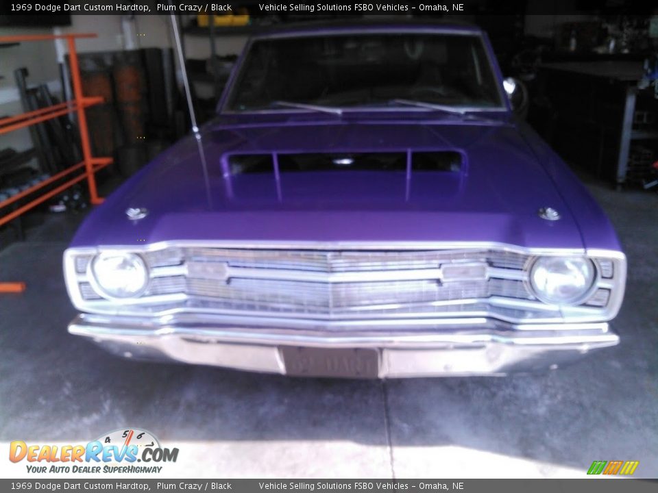 1969 Dodge Dart Custom Hardtop Plum Crazy / Black Photo #5