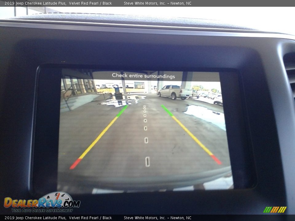 2019 Jeep Cherokee Latitude Plus Velvet Red Pearl / Black Photo #23