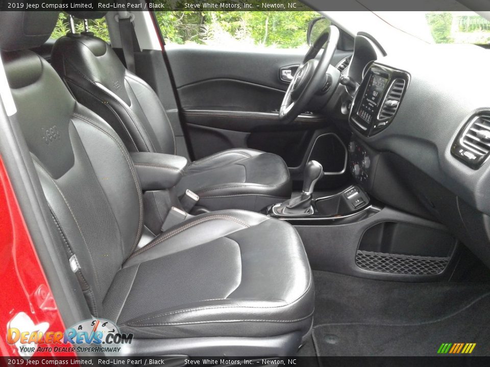 Front Seat of 2019 Jeep Compass Limited Photo #15
