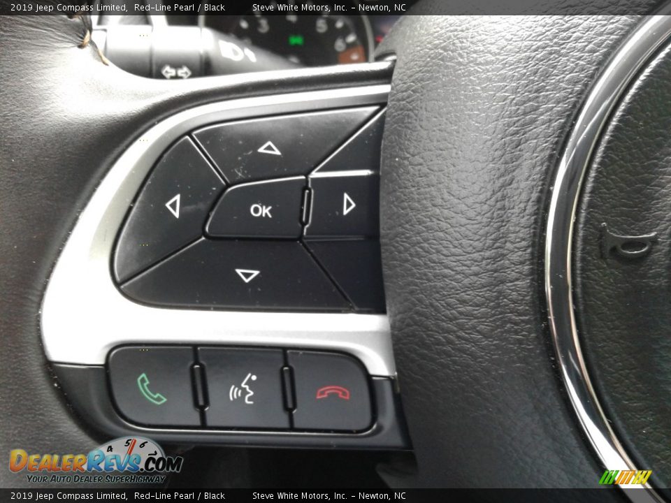 2019 Jeep Compass Limited Steering Wheel Photo #17