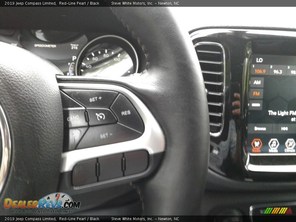 2019 Jeep Compass Limited Steering Wheel Photo #18