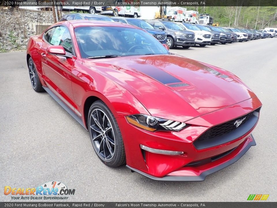 Front 3/4 View of 2020 Ford Mustang EcoBoost Fastback Photo #3