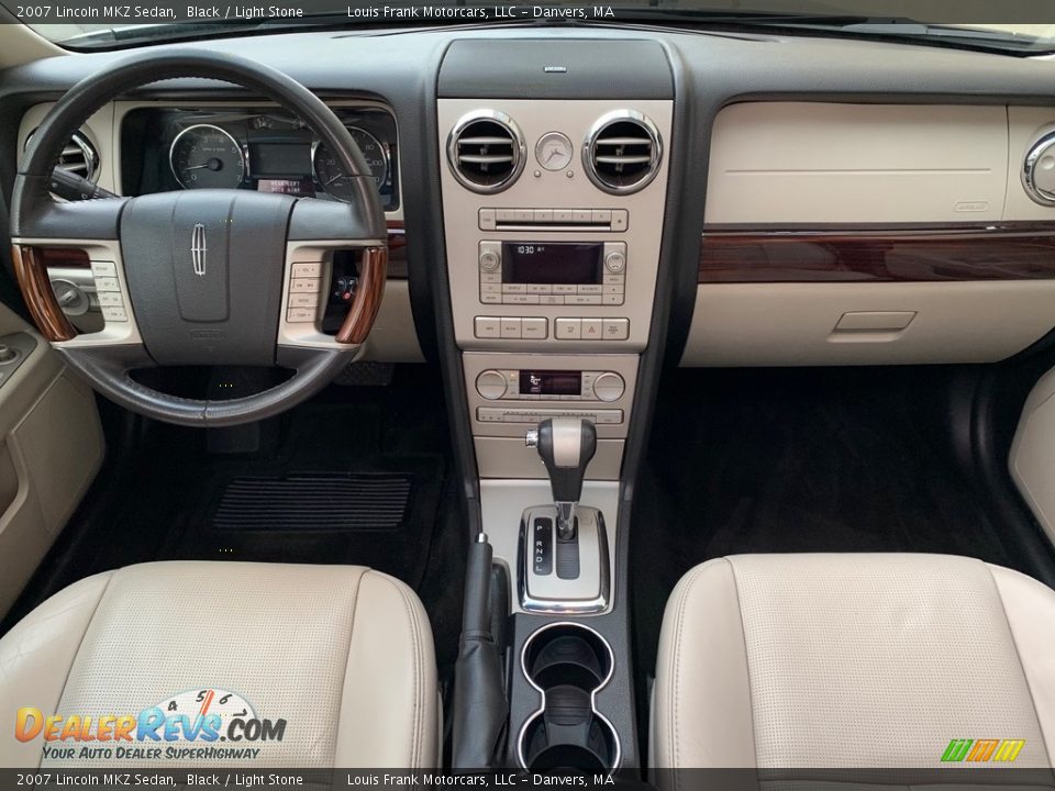 2007 Lincoln MKZ Sedan Black / Light Stone Photo #8