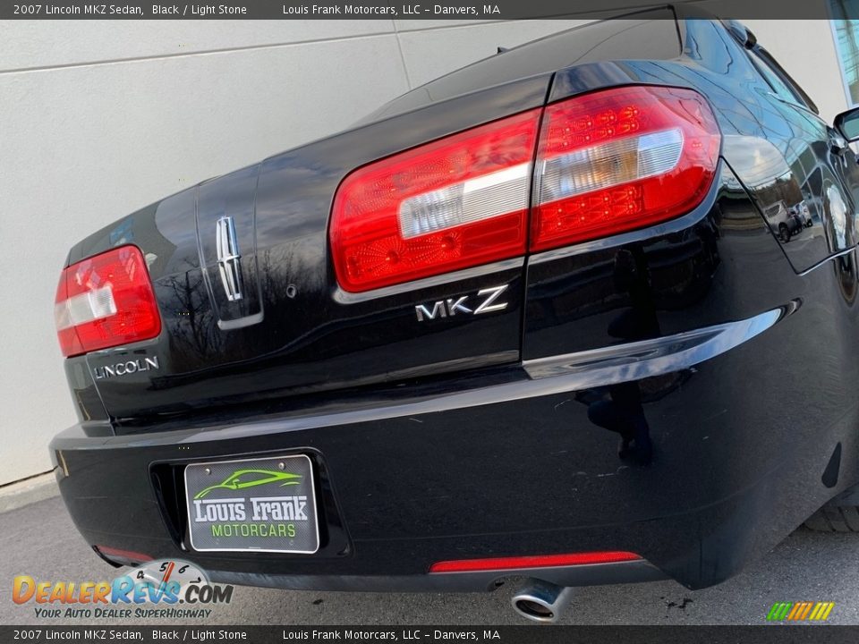 2007 Lincoln MKZ Sedan Black / Light Stone Photo #25