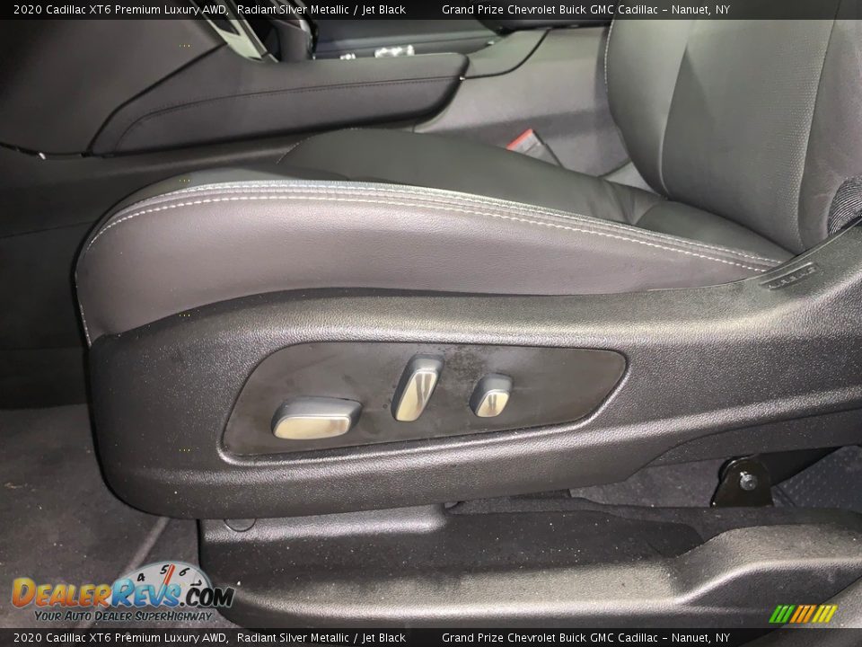 2020 Cadillac XT6 Premium Luxury AWD Radiant Silver Metallic / Jet Black Photo #11