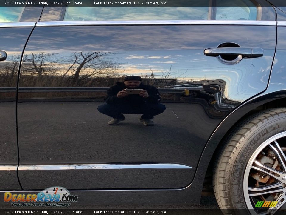 2007 Lincoln MKZ Sedan Black / Light Stone Photo #31