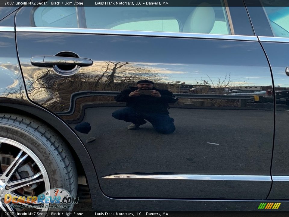 2007 Lincoln MKZ Sedan Black / Light Stone Photo #32