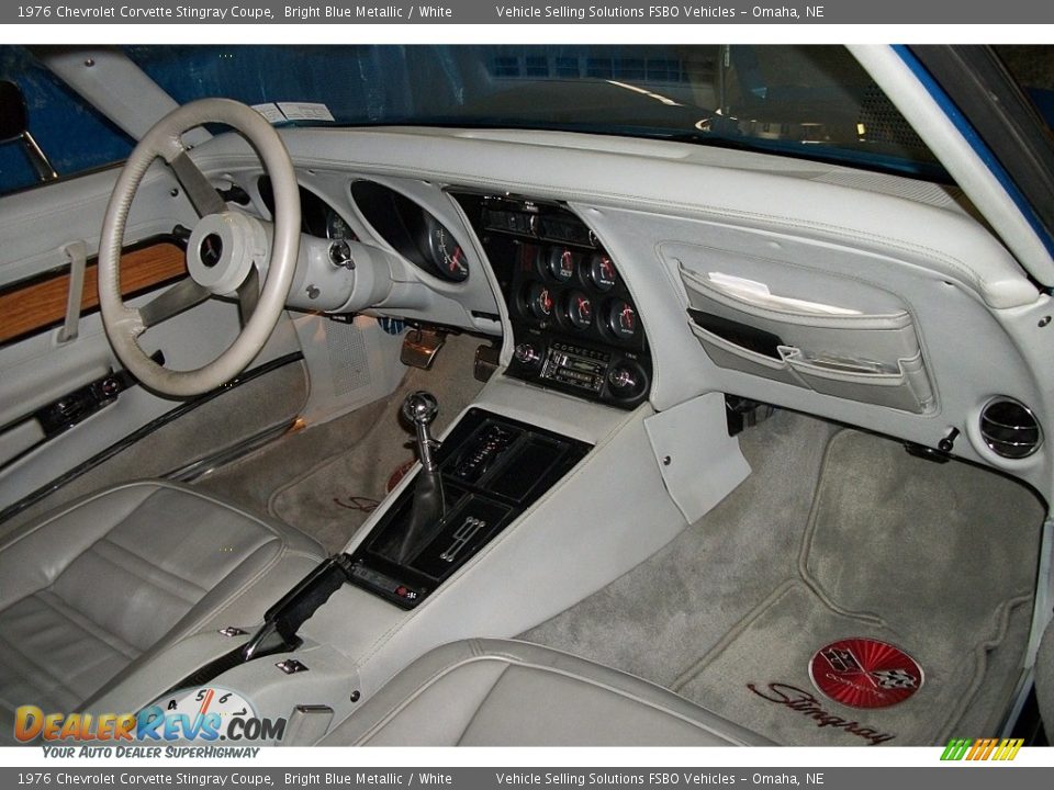 White Interior - 1976 Chevrolet Corvette Stingray Coupe Photo #7