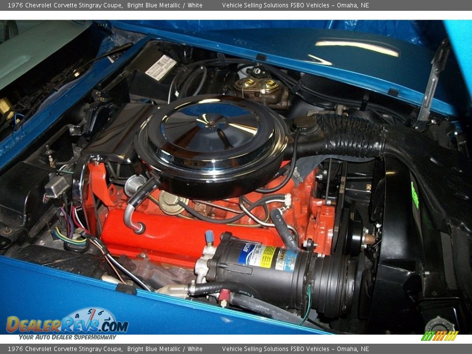 1976 Chevrolet Corvette Stingray Coupe 350 cid OHV 16-Valve L82 V8 Engine Photo #8