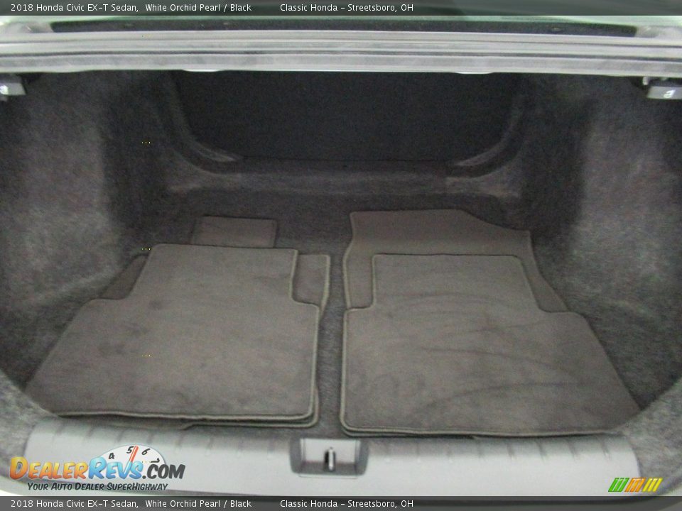 2018 Honda Civic EX-T Sedan Trunk Photo #21