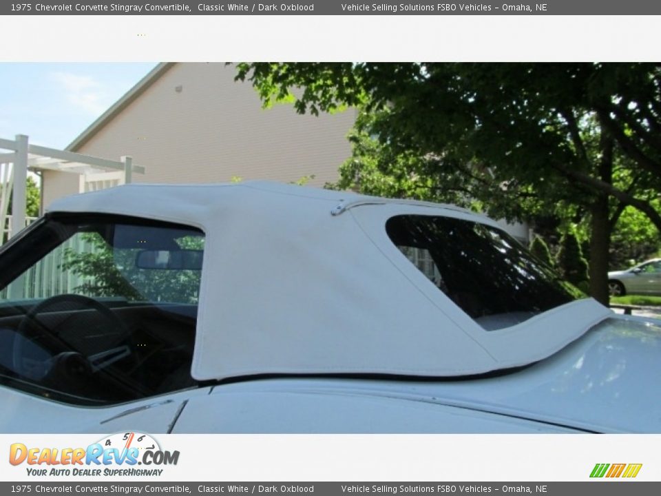 1975 Chevrolet Corvette Stingray Convertible Classic White / Dark Oxblood Photo #5